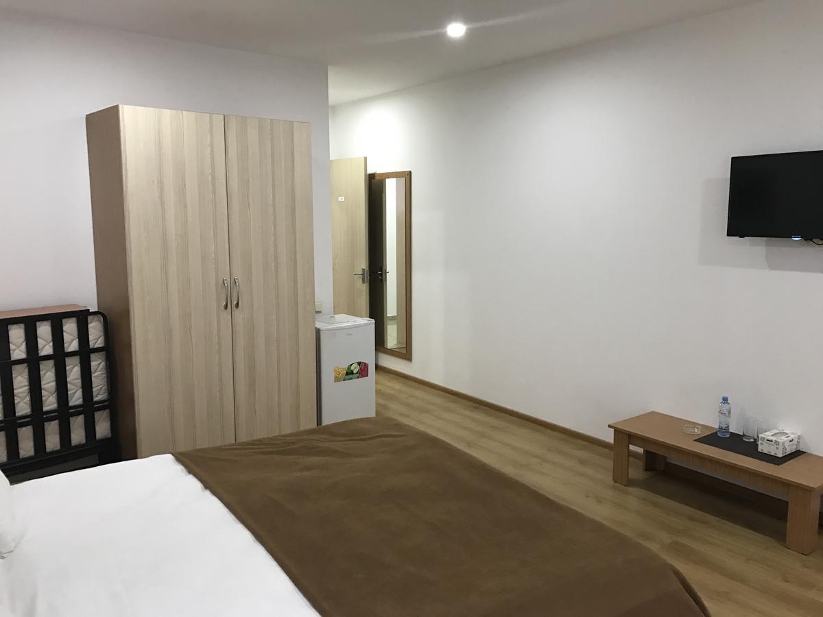Hotel Marseille Батумі Екстер'єр фото