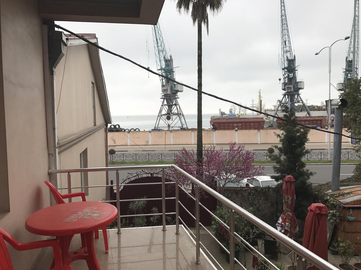 Hotel Marseille Батумі Екстер'єр фото