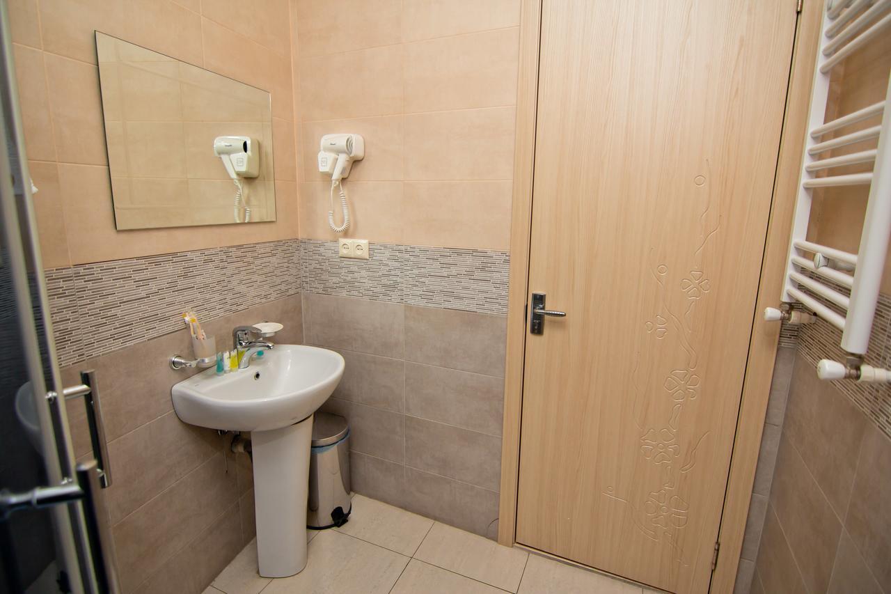 Hotel Marseille Батумі Екстер'єр фото
