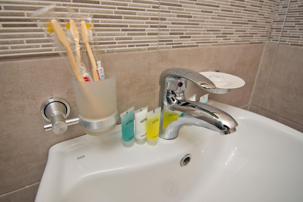 Hotel Marseille Батумі Екстер'єр фото